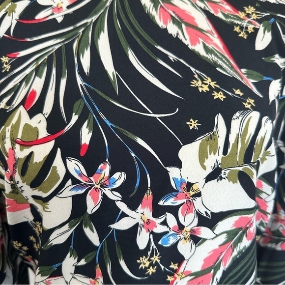 Code x Mode floral Hawaiian top - Picture 5 of 14